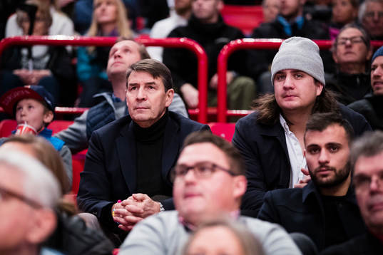 Djurgårdens förra tränare Hans Särkijärvi på läktaren