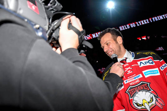 Malmö Redhawks förre spelare Kim Staal hyllades innan