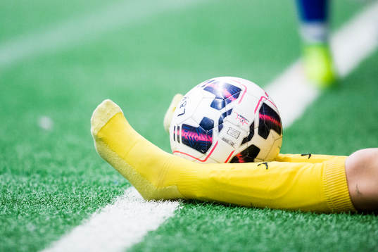 Fotboll och fötter
