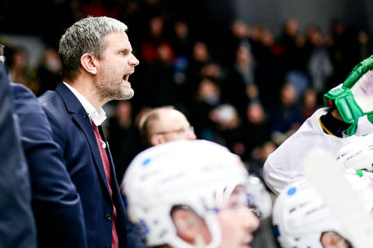 Rögles assisterande tränare Mikael Chrintz-Gath var arg