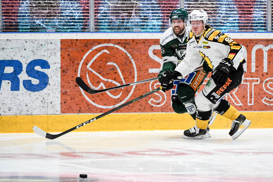 Färjestads Jonas Holös och Skellefteås Jesper Olofsson