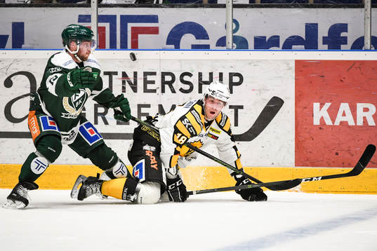 Färjestads Linus Persson och Skellefteås Pontus