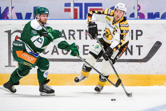Färjestads Linus Persson och Skellefteås Jimmie Ericsson