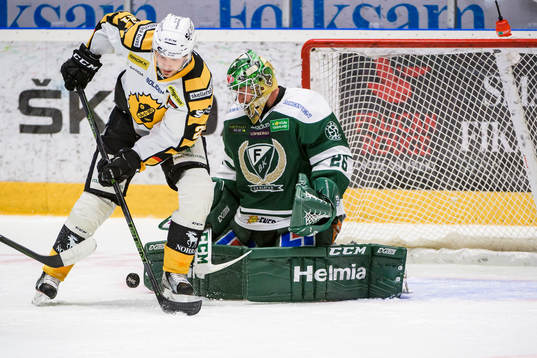 Skellefteås Jimmie Ericsson och Färjestads målvakt