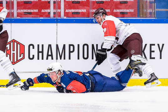 Växjös Oliver Bohm faller