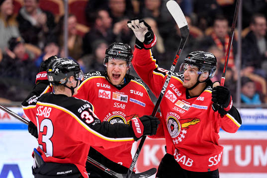 Luleås Ilari Melart jublar