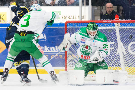 s styr pucken utanför