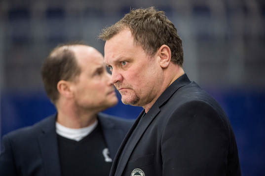 Tingsryds assisterande tränare Larry Pilut och tränare