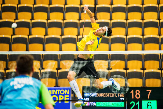 Felix Burestedt mot fransmannen Arnaud Merkle i runda 1 i badmintontävlingen Swedish International den 20 januari 2017 i Lund.