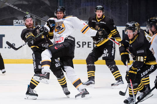 s Christian Sandberg och Panterns Oscar Nord