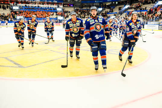 Växjös spelare jublar