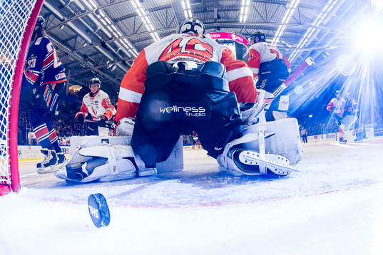 Växjös Ville Leino (ej i bild) gör mål 4-0 bakom