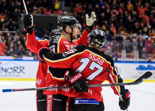 Luleås Ilari Melart jublar