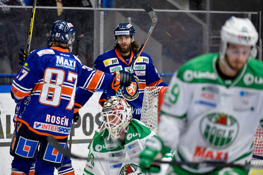 Växjös Ville Leino jublar