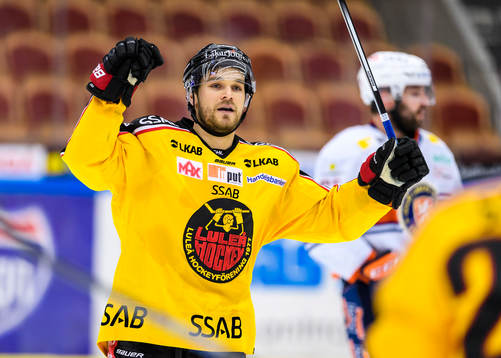 Luleås Craig Schira jublar