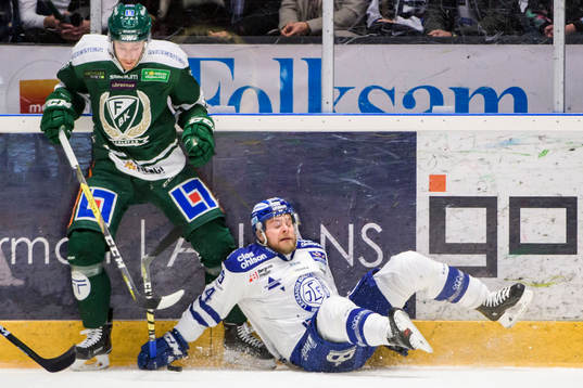 Färjestads Per Åslund och Leksands Nichlas Torp