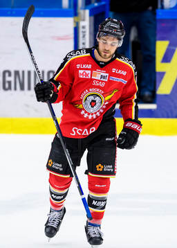 Luleås Craig Schira lämnar isen