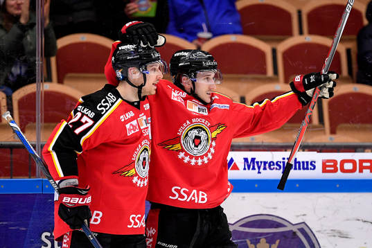 Luleås Bill Sweatt jublar