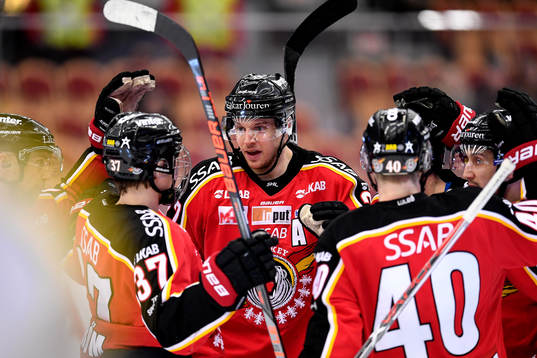 Luleås Brendan Mikkelson jublar