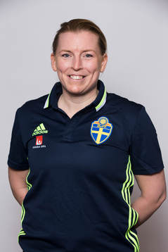 Domaren Annica Torkelsson poserar för ett porträtt