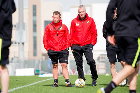 Häckens tränare Mikael Stahre och assisterande tränare