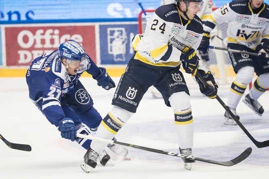 s Erik Christensen i ishockeymatchen i SHL mellan Leksand
