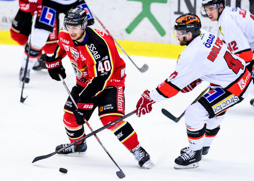 Luleås Kael Mouillierat och Örebros Johan Adolfsson