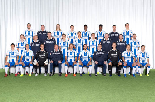 IFK Göteborg poserar för en lagbild den 16 februari 2017 i Göteborg. Bakre ledet fr. v. Emil Salomonsson, Rolf Gustavsson, Elias Mar Omarsson, Scott Jamieson, Prosper Kasim, Lawson Sabah, Roland Kaldeus, Mads Albaek. Mittenledet fr. v. Sebastian Olsson, Kalle Olsson, Sven Andersson, Sören Rieks, Benjamin Zalo, Mikael Boman, Alf Westerberg, Fredrik Larsson, Sebastian Eriksson. Sittande fr. v. David Boo Wiklander, Martin Smedberg Dalence, Erik Dahlin, Jörgen Lennartsson, Thomas Rogne, Mattias Bjärsmyr, Magnus Edlund, Pontus Dahlberg, Tobias Hysén, Patrik Karlsson Lagemyr.