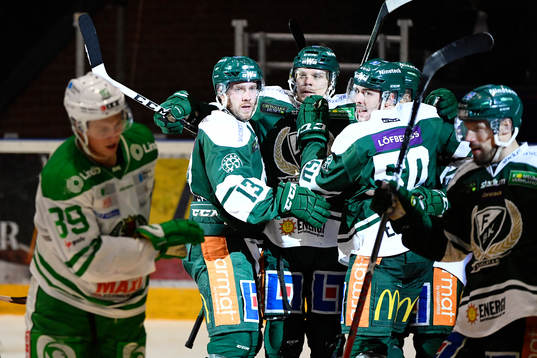 Färjestads Linus Persson jublar