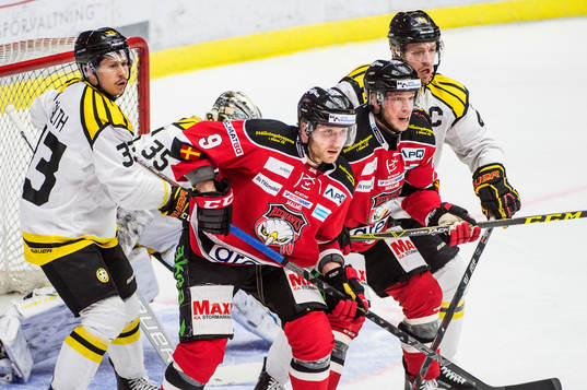 Malmö Redhawks Frederik Storm och Erik Forssell mot Brynäs Elias Fälth och Jacob Blomqvist