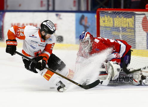Karlskronas Jimmy Andersson, Linköpings målvakt Jacob