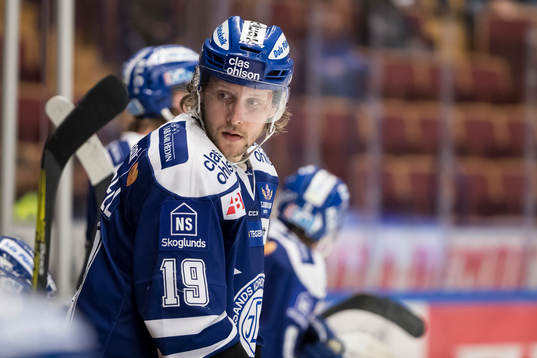 Leksands Alexander Ytterell i ishockeymatchen i SHL mellan