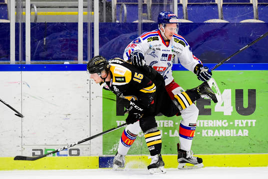 Oskarshamns Tom Linder och Panterns Alex Wemmenborn