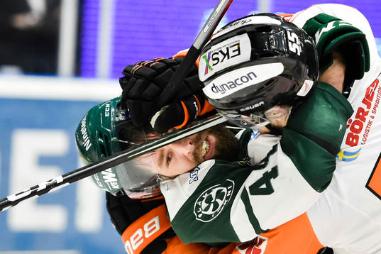 Färjestads Milan Gulas och Karlskronas David Printz