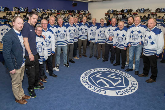 Delar av Leksands guldlag från 1969 fr.vä. Ulf