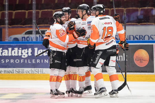 Karlskronas Mattias Guter jublar