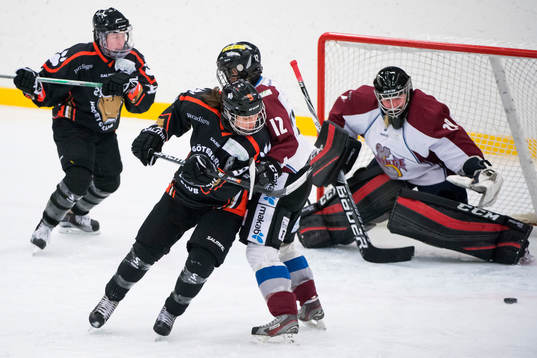 Göteborgs Lindsey Cunningham och Haninges Ann-Charlotte