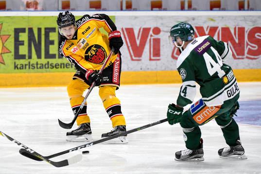 Luleås Petter Emanuelsson och Färjestads Milan Gulas