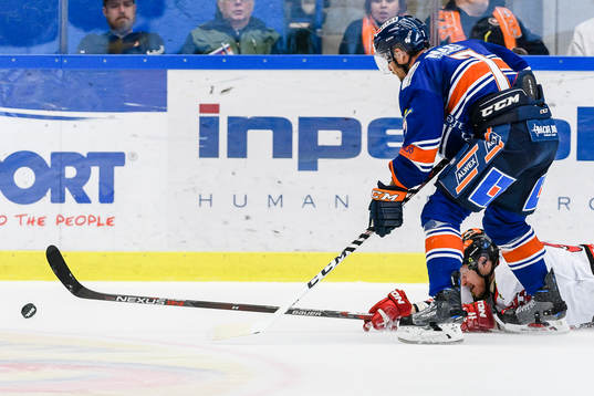 Örebros Bobbo Petersson faller