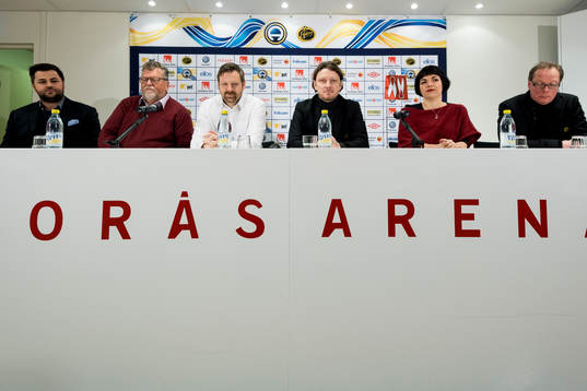 Vedad Aganovic, Framtid Tillsammans IF Elfsborg, Lars-Åke Johansson, ordförande Arbetslivsnämnden Borås stad, Per Carlsson, ordförande Grundskolenämnden Borås stad, Stefan Andreasson, klubbchef IF Elfsborg, Ida Legnemark, ordförande Fritids– och folkhälsoförvaltningen Borås stad, och Jan Ryrlén, verksamhetsansvarig Vi Tillsammans IF Elfsborg