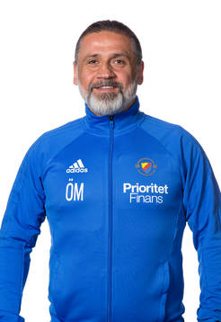 Djurgårdens tränare Özcan Melkemichel poserar för ett porträtt den 8 mars 2017 i Stockholm.