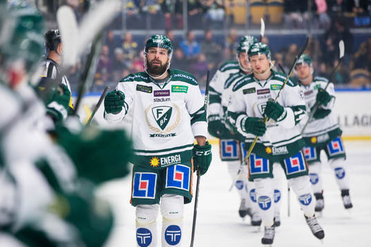 Färjestads Milan Gulas jublar