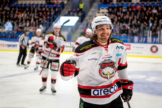 Malmö Redhawks Andreas Thuresson jublar