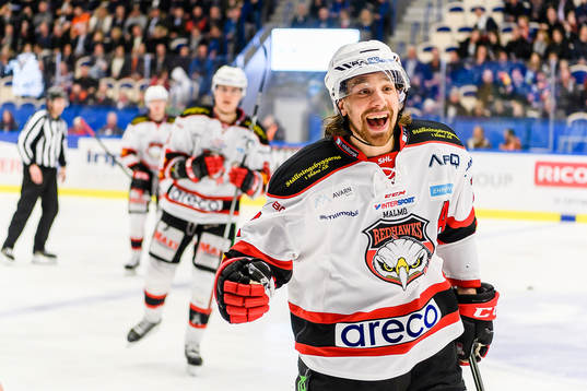 Malmö Redhawks Andreas Thuresson jublar