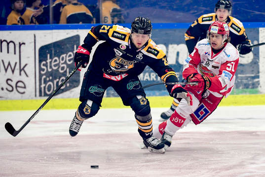 Panterns Johan Ivarsson och Almtunas Erik Santesson