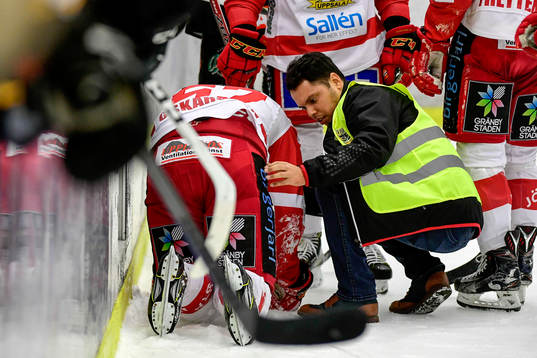 Almtunas Marcus Oskarsson ligger skadad