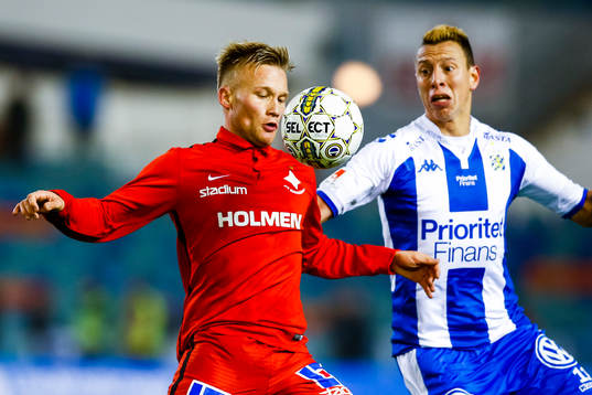 Norrköpings Nicklas Bärkroth och IFK Göteborgs Martin