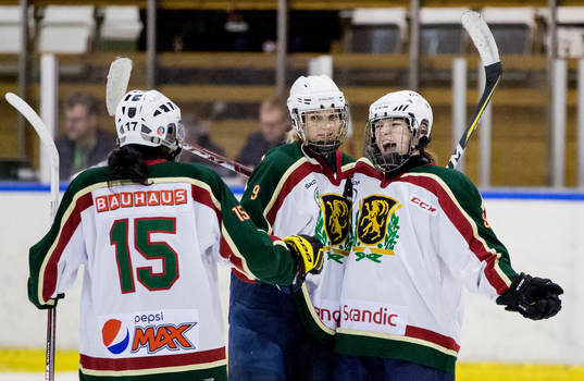 Gästrikland/Hälsinglands nr 15 Maja Söder, nr 9 Thea