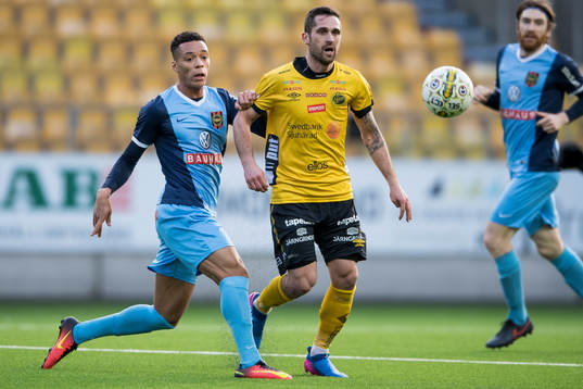 Elfsborgs Emir Bajrami och Brommapojkarnas Kevin Kabran