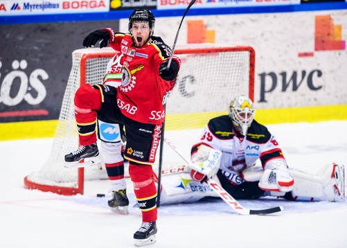 Luleås Petter Emanuelsson jublar